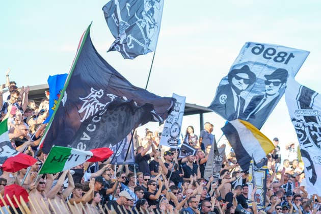 IPA87904978 - Udinese Calcio fans during the AC Monza vs. Udinese Calcio Italian Serie A soccer match in Monza, Italy, on August 29, 2026  Copyright: xLucaxRossini IPAxSportx xx 87904978
