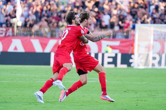 IPA87905011 - Andrea Colpani (AC Monza) celebrates his goal with Patrick Cutrone (AC Monza) during the AC Monza vs. Udinese Calcio Serie A soccer match in Monza, Italy, on August 29, 2026  Copyright: xLucaxRossini IPAxSportx xx 87905011