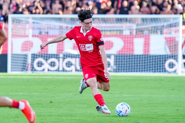 IPA87905015 - Mathis Mout (AC Monza) during the AC Monza vs. Udinese Calcio Italian Serie A soccer match in Monza, Italy, on August 29, 2026  Copyright: xLucaxRossini IPAxSportx xx 87905015