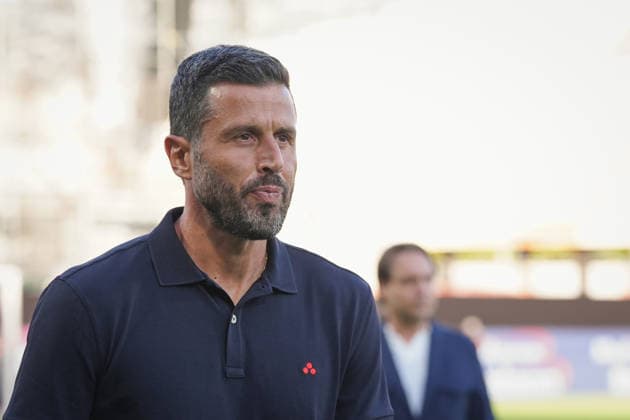 FiorentinaÕs head coach Fabio Grosso looks on during the Serie A soccer match between Fiorentina and Frosinone at the Artemio Franchi Stadium in Florence, north Italy - Saturday, August 29, 2026 -  Copyright: xMassimoxPaolone LaPressex