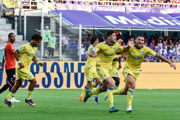 IPA87905587 - Gabriela Bracaglia (Frosinone) celebrates with her teammates after scoring the goal that made it 0-2 during the ACF Fiorentina vs. Frosinone Calcio Serie A soccer match in Florence, Italy, on August 29, 2026  Copyright: xFabioxFagiolini IPAxSportx xx 87905587