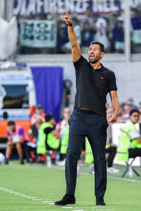 IPA87905607 - Head Coach Fabio Grosso (Fiorentina) during the ACF Fiorentina vs. Frosinone Calcio Italian Serie A soccer match in Florence, Italy, on August 29, 2026  Copyright: xFabioxFagiolini IPAxSportx xx 87905607