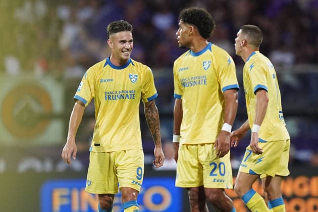 Frosinone™s Raimondo celebrates after scoring the 0-3 goal for his team during the Serie A soccer match between Fiorentina and Frosinone at the Artemio Franchi Stadium in Florence, north Italy - Saturday, August 29, 2026 -  Copyright: xMassimoxPaolone LaPressex