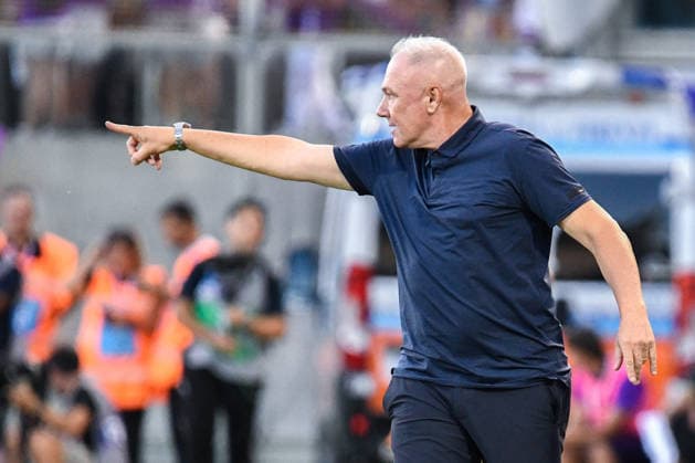 IPA87905633 - Head Coach Massimiliano Alvini (Frosinone) during the ACF Fiorentina vs. Frosinone Calcio Italian Serie A soccer match in Florence, Italy, on August 29, 2026  Copyright: xFabioxFagiolini IPAxSportx xx 87905633