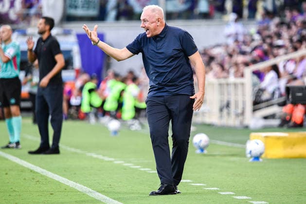 IPA87905636 - Head Coach Massimiliano Alvini (Frosinone) during the ACF Fiorentina vs. Frosinone Calcio Italian Serie A soccer match in Florence, Italy, on August 29, 2026  Copyright: xFabioxFagiolini IPAxSportx xx 87905636