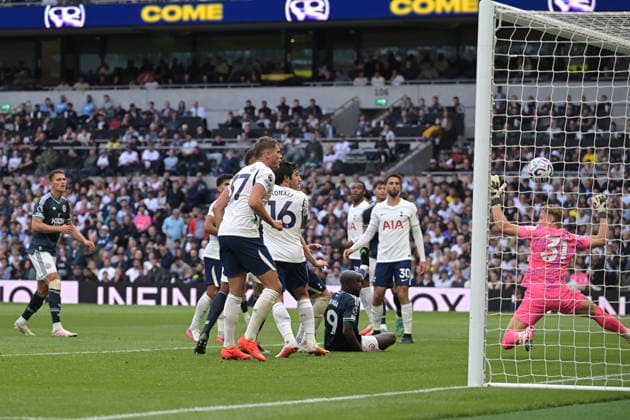 Spurs vs Newcastle, Premier League GOAL Yoane Wissa of Newcastle Utd scores the second goal during the Spurs vs Newcastle Utd Premier League fixture at the Tottenham Hotspur Stadium London UK. 29th Aug 2026. This image is for EDITORIAL USE ONLY. Licence required from the Football DataCo for any other use. London Tottenham Hotspur Stadium UK Copyright: xMartinxDaltonx Spurs_Newcastle_290826_MD_576