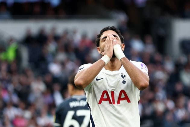 London, England, 29th August 2026. Omar Marmoush of Tottenham Hotspur looks on dejected during the Tottenham Hotspur vs Newcastle United Premier League match at the Tottenham Hotspur Stadium, London. Picture credit should read: David Klein Sportimage EDITORIAL USE ONLY. No use with unauthorised audio, video, data, fixture lists, club league logos or live services. Online in-match use limited to 120 images, no video emulation. No use in betting, games or single club league player publications. SPI_022_DK_Spurs_Newcastle SPI-4941-0022