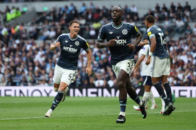 Tottenham Hotspur v Newcastle United, Premier League Yoane Wissa of Newcastle United celebrates after scoring the second goal during the Tottenham Hotspur v Newcastle United Premier League match at the Tottenham Hotspur Stadium, London, England on 29 August 2026 Credit: Tiego Grenho Every Second Media Editorial use only. All images are copyright Every Second Media Limited. No images may be reproduced without prior permission. All rights reserved. Premier League and Football League images are subject to licensing agreements with Football DataCo Limited. see https: www.football-dataco.com Copyright: xIMAGO EveryxSecondxMediax ESM-2123-0034 TiegoxGrenhox xEveryxSecondxMediax