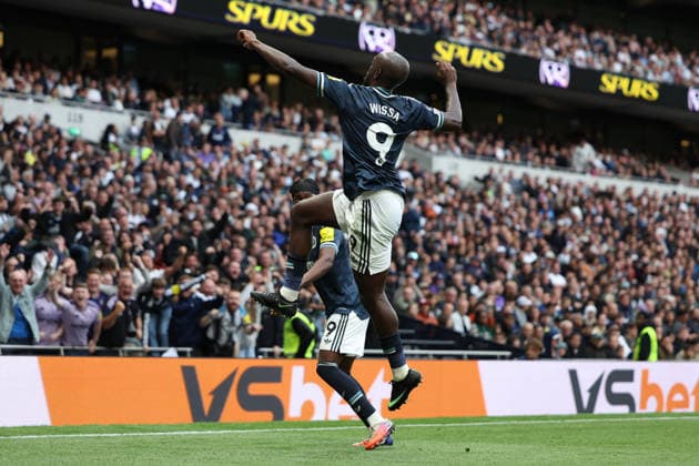 Tottenham Hotspur v Newcastle United, Premier League Yoane Wissa of Newcastle United celebrates after scoring the second goal during the Tottenham Hotspur v Newcastle United Premier League match at the Tottenham Hotspur Stadium, London, England on 29 August 2026 Credit: Tiego Grenho Every Second Media Editorial use only. All images are copyright Every Second Media Limited. No images may be reproduced without prior permission. All rights reserved. Premier League and Football League images are subject to licensing agreements with Football DataCo Limited. see https: www.football-dataco.com Copyright: xIMAGO EveryxSecondxMediax ESM-2123-0035 TiegoxGrenhox xEveryxSecondxMediax