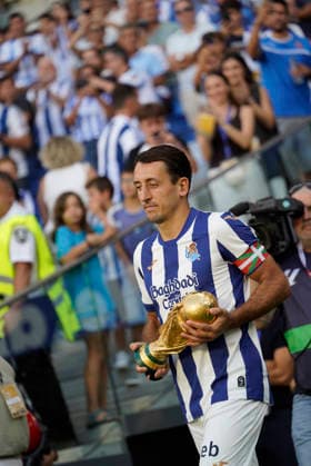 Mikel Oyarzabal of Real Sociedad seen in action during the La Liga EA Sports football match between Real Sociedad and RCD Espanyol de Barcelona at Estadio Anoeta on August 29, 2026 in San Sebastian, Spain. (Mickael Ducint Ball Raw Images) San Sebastian Estadio Anoeta Spain Copyright: xMickaelxDucintx mickaelducint_RealSociedad_Espanyol359