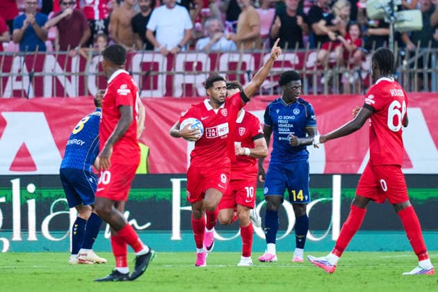 IPA87906482 - Gustavo Varela (AC Monza) celebrates his goal during the AC Monza vs. Udinese Calcio Serie A soccer match in Monza, Italy, on August 29, 2026  Copyright: xLucaxRossini IPAxSportx xx 87906482