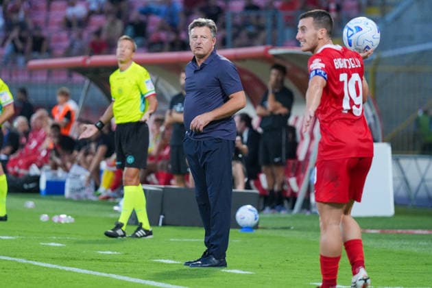IPA87906451 - Kosta Runjaic (Udinese Calcio) during the AC Monza vs. Udinese Calcio Italian Serie A soccer match in Monza, Italy, on August 29, 2026  Copyright: xLucaxRossini IPAxSportx xx 87906451