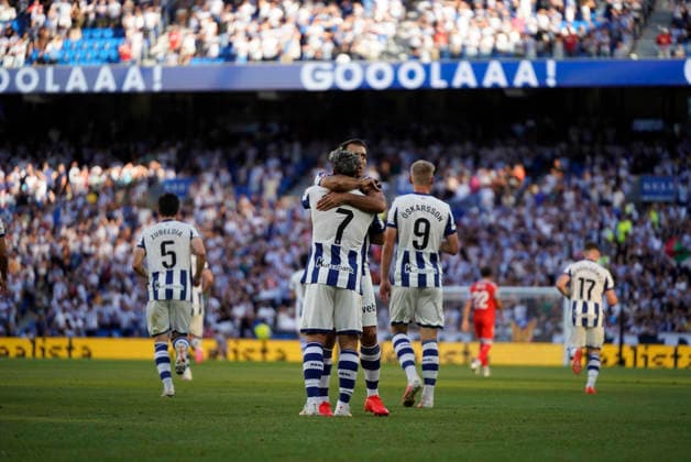 Ander Barrenetxea of Real Sociedad seen in action during the La Liga EA Sports football match between Real Sociedad and RCD Espanyol de Barcelona at Estadio Anoeta on August 29, 2026 in San Sebastian, Spain. (Mickael Ducint Ball Raw Images) San Sebastian Estadio Anoeta Spain Copyright: xMickaelxDucintx mickaelducint_RealSociedad_Espanyol373