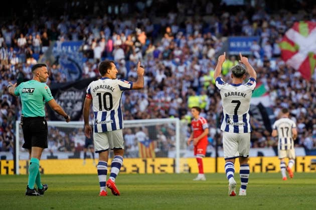 Ander Barrenetxea of Real Sociedad seen in action during the La Liga EA Sports football match between Real Sociedad and RCD Espanyol de Barcelona at Estadio Anoeta on August 29, 2026 in San Sebastian, Spain. (Mickael Ducint Ball Raw Images) San Sebastian Estadio Anoeta Spain Copyright: xMickaelxDucintx mickaelducint_RealSociedad_Espanyol375