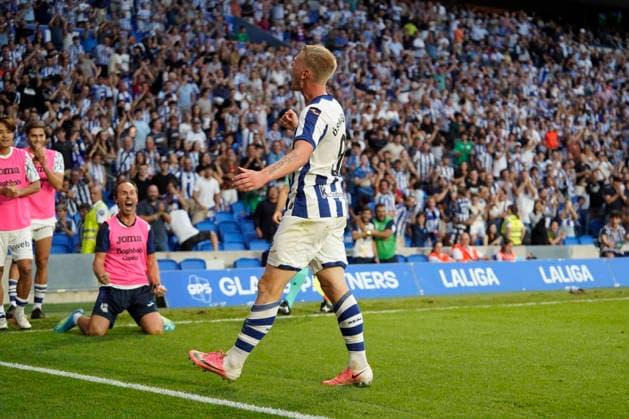 Orri Oskarsson of Real Sociedad seen in action during the La Liga EA Sports football match between Real Sociedad and RCD Espanyol de Barcelona at Estadio Anoeta on August 29, 2026 in San Sebastian, Spain. (Mickael Ducint Ball Raw Images) San Sebastian Estadio Anoeta Spain Copyright: xMickaelxDucintx mickaelducint_RealSociedad_Espanyol419