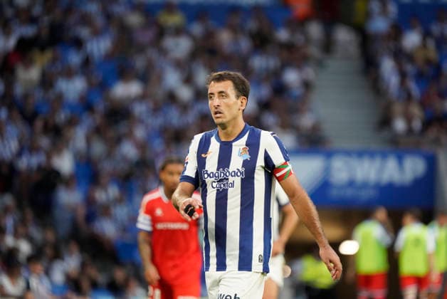 Mikel Oyarzabal of Real Sociedad seen in action during the La Liga EA Sports football match between Real Sociedad and RCD Espanyol de Barcelona at Estadio Anoeta on August 29, 2026 in San Sebastian, Spain. (Mickael Ducint Ball Raw Images) San Sebastian Estadio Anoeta Spain Copyright: xMickaelxDucintx mickaelducint_RealSociedad_Espanyol401