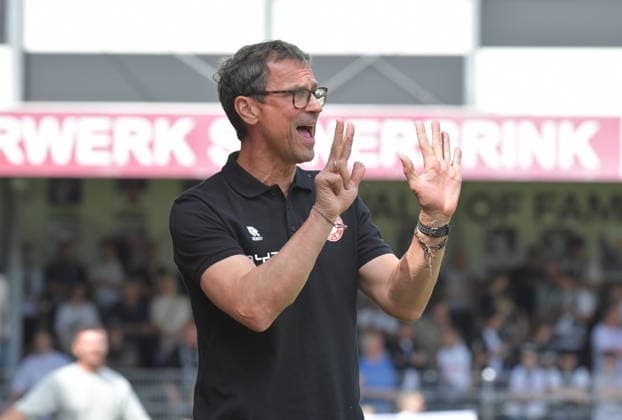 August 29, 2026, GER, Soccer, 3rd Division, 2026–2027 Season, Matchday 3, Sportclub Arena, Verl SC Verl vs. Fortuna Köln 1–2 Matthias Mink, Fortuna Köln coach, action, single frame, landscape orientation, facial expressions, gestures, coach