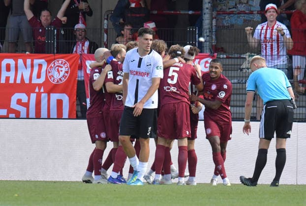 August 29, 2026, GER, Soccer, 3rd Division, 2026–2027 Season, Matchday 3, Sportclub Arena, Verl SC Verl vs. Fortuna Köln 1–2 Felix Vogler SC Verl is disappointed after the 0–2 loss, Action, Single frame, Horizontal, Facial expressions, Gestures, Disappointed, Disappointment