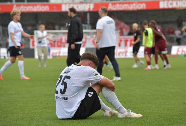 August 29, 2026, Germany, Soccer, 3rd Division, 2026–2027 Season, Matchday 3, Sportclub Arena, Verl SC Verl vs. Fortuna Köln 1–2 Tim Heike SC Verl, Action, Single frame, Landscape, Facial expressions, Gestures, Disappointed, Disappointment