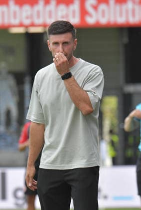 August 29, 2026, GER, Soccer, 3rd Division, 2026–2027 Season, Matchday 3, Sportclub Arena, Verl SC Verl vs. Fortuna Köln 1–2, Orest Shala, SC Verl Coach, Action, Single Frame, Close-up, Facial Expressions, Gestures, Coach