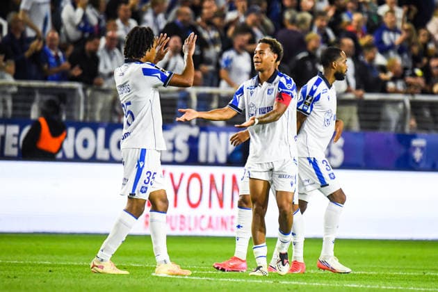 FOOTBALL : AJ Auxerre vs SCO Angers - Ligue 1 - JournÃ e 2 - 29 08 2026 Joie des joueurs de l™AJ Auxerre aprÃ s le but de Remy Labeau Lascary (AJ Auxerre) AuxerreFrance  Copyright: xBaptistexAutissierx