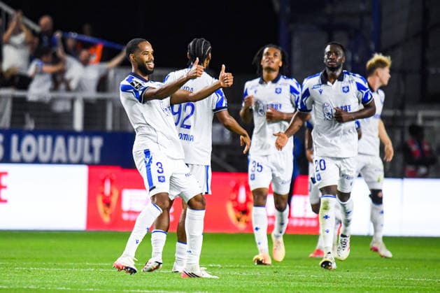 FOOTBALL : AJ Auxerre vs SCO Angers - Ligue 1 - JournÃ e 2 - 29 08 2026 Joie des joueurs de l™AJ Auxerre aprÃ s le but de Remy Labeau Lascary (AJ Auxerre) AuxerreFrance  Copyright: xBaptistexAutissierx