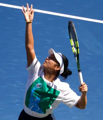 Alexandra Eala of the Philippines practices on The Grandstand Court with Naomi Osaka of Japan at the 2026 US Open Tennis Championship at the USTA Billie Jean King National Tennis Center in New York City on Saturday, August 29, 2026.  NYP20260829106 JOHNxANGELILLO