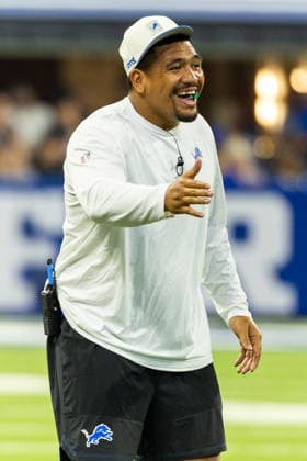 Aug 29, 2026; Indianapolis, Indiana, USA; Detroit Lions offensive lineman Penei Sewell (58) cheers for his teammates during NFL, American Football Herren, USA preseason game action against the Indianapolis Colts at Lucas Oil Stadium. Mandatory Credit: -Cal Media Indianapolis USA - ZUMAc04_ 20260829_zma_c04_006 Copyright: xJohnxMersitsx