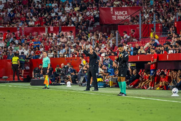 ESP LaLiga EA Sports Sevilla FC vs. Atlético de Madrid Diego Simeone, coach of Atlético de Madrid, during the LaLiga EA Sports match between Sevilla FC and Atlético de Madrid, played at the Ramón Sánchez Pizjuán Stadium in Seville on August 29, 2026, in Spain. Spanish Soccer Copyright: xAgenciaxLOFx