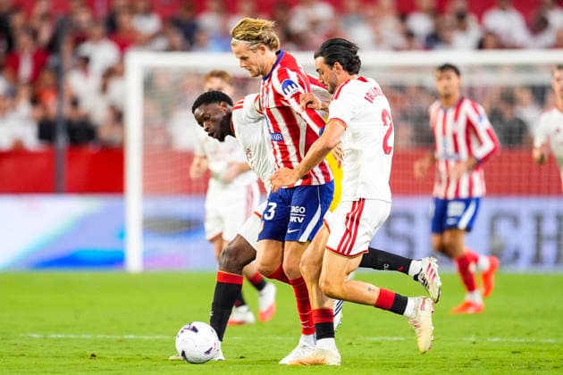 August 29, 2026, Sevilla, Sevilla, Spain: Morten Hjulmand of Atletico de Madrid in action during the Spanish league, LaLiga EA Sports, football match played between Sevilla FC and Atletico de Madrid at Ramon Sanchez-Pizjuan stadium on August 29, 2026, in Sevilla, Spain. Sevilla FC V Atletico De Madrid - LaLiga EA Sports  - ZUMAa181 20260829_zaa_a181_164 Copyright: xJoaquinxCorcherox