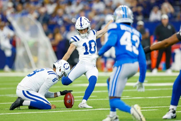 INDIANAPOLIS, IN - AUGUST 29: Indianapolis Colts place kicker Blake Grupe (10) connects on his field goal attempt during the first quarter of play during a NFL, American Football Herren, USA preseason game between the Detroit Lions and the Indianapolis Colts on August 29, 2026 at Lucas Oil Stadium in Indianapolis, IN. (Photo by Jeffrey Brown Icon Sportswire) NFL: AUG 29 Lions at Colts EDITORIAL USE ONLY Icon082926011