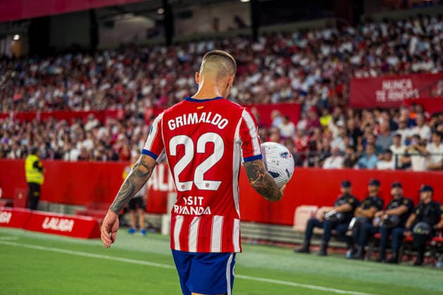 ESP LaLiga EA Sports Sevilla FC vs. Atlético de Madrid Alejandro Grimaldo of Atlético de Madrid during the LaLiga EA Sports match between Sevilla FC and Atlético de Madrid, played at Ramón Sánchez Pizjuán Stadium in Seville on August 29, 2026, in Spain. Spanish Soccer Copyright: xAgenciaxLOFx