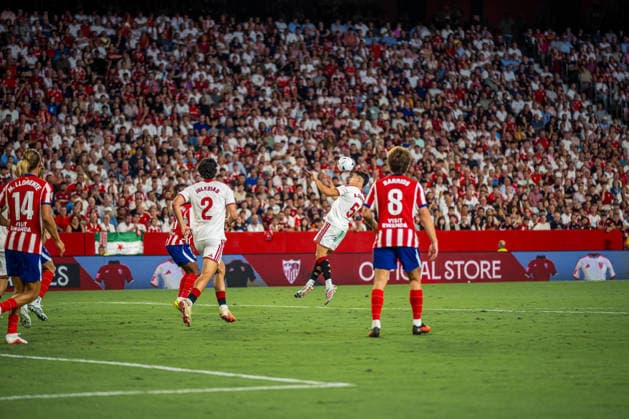 ESP LaLiga EA Sports Sevilla FC vs. Atlético de Madrid Andrés López Gallo Castrin of Sevilla during the LaLiga EA Sports match between Sevilla FC and Atlético de Madrid, played at the Ramón Sánchez Pizjuán Stadium in Seville on August 29, 2026, in Spain. Spanish Soccer Copyright: xAgenciaxLOFx