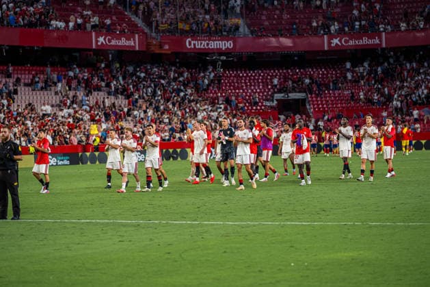 ESP LaLiga EA Sports Sevilla FC vs. Atlético de Madrid: Sevilla players during the LaLiga EA Sports match between Sevilla FC and Atlético de Madrid, played at the Ramón Sánchez Pizjuán Stadium in Seville on August 29, 2026, in Spain. Spanish Soccer Copyright: xAgenciaxLOFx