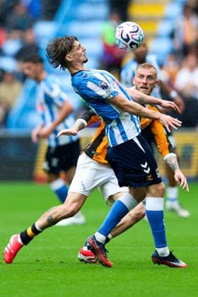 Jack Rudoni of Coventry City control as Oliver McBurnie of Hull City shadows Coventry City v Hull City, Premier League Football, Football, Coventry Building Society Arena, Coventry, UK - 29 Aug 2026Coventry Coventry Building Society Arena United Kingdom EDITORIAL USE ONLY No use with unauthorised audio, video, data, fixture lists, club league logos or live services. Online in-match use limited to 120 images, no video emulation. No use in betting, games or single club league player publications. Copyright: xAndrewxFosker Shutterstockx 17119018gy