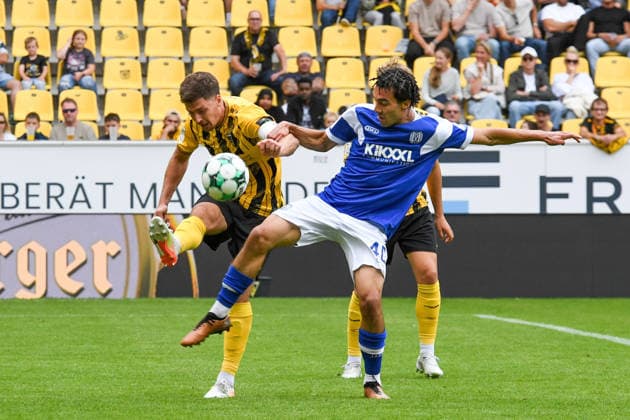 From left: Danilo Wiebe (Alemannia Aachen), 28; Niclas Nadj (SV Meppen), 40; tackle, duel, dynamic, action, August 29, 2026, Aachen, Germany; soccer, 3rd Division, TSV Alemannia Aachen vs. SV Meppen, soccer, 3rd Division, TSV Alemannia Aachen vs. SV Meppen, DFB and DFL regulations prohibit any use of photographs as image sequences and or quasi-video xmhx