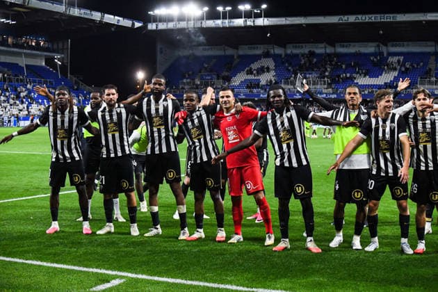 FOOTBALL : AJ Auxerre vs SCO Angers - Ligue 1 - JournÃ e 2 - 29 08 2026 Joie des joueurs du SCO d™Angers apres la victoire contre l™AJ Auxerre AuxerreFrance  Copyright: xBaptistexAutissierx