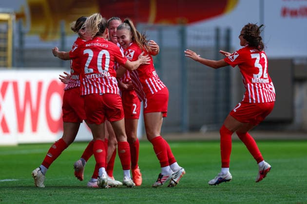 29. August 2026, Fussball, Google Pixel Frauen-Bundesliga, SC Freiburg - 1. FC Union Berlin Lisa Karl (2, SC Freiburg) erzielt das 1:0 für den Sportclub Photo: Urs Ottiger *** August 29, 2026, Soccer, Google Pixel Women s Bundesliga, SC Freiburg 1, FC Union Berlin 2; Lisa Karl, SC Freiburg scores the 1-0 goal for the club. Photo by Urs Ottiger