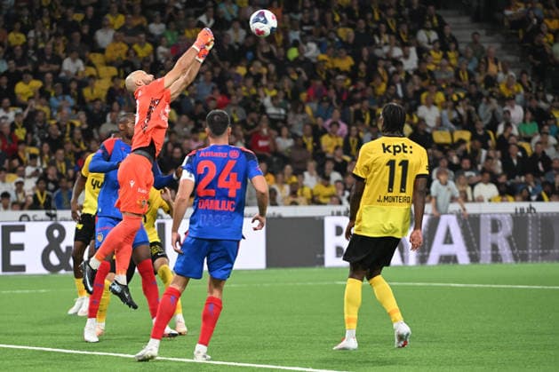 BERN, SWITZERLAND, AUGUST 29 Mirko Salvi of Basel in action during the Swiss Super League match between BSC Young Boys and FC Basel 1893 at Wankdorf Stadium on August 29, 2026, in Bern, Switzerland Bern Wankdorf Stadium Bern Switzerland Copyright: xJustPictures.ch ManuelxWinterbergerx jp-en-EuSpIm-MWI_2761