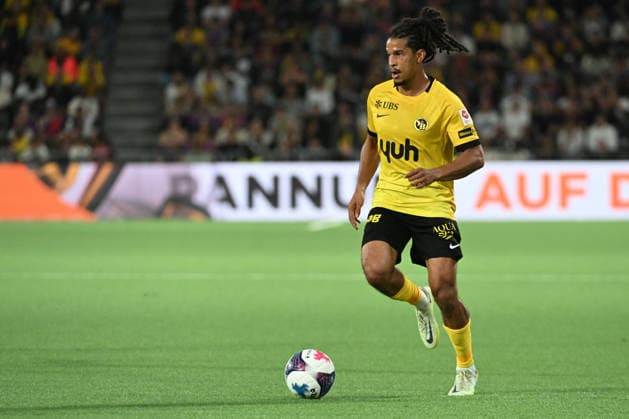 BERN, SWITZERLAND, AUGUST 29: Isaac Schmidt of Young Boys in action during the Swiss Super League match between BSC Young Boys and FC Basel 1893 at Wankdorf Stadium on August 29, 2026, in Bern, Switzerland. Bern, Wankdorf Stadium, Bern, Switzerland Copyright: xJustPictures.ch ManuelxWinterbergerx jp-en-EuSpIm-MWI_2943