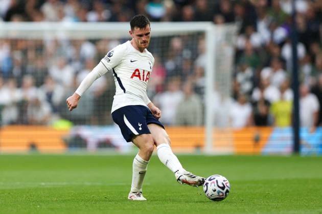 Andrew Robertson of Tottenham Hotspur passes the ball Tottenham Hotspur v Newcastle United, Premier League, Football, Tottenham Hotspur Stadium, London, UK, 29 08 2026, England - 29 Aug 2026London Tottenham Hotspur Stadium England United Kingdom EDITORIAL USE ONLY No use with unauthorised audio, video, data, fixture lists, club league logos or live services. Online in-match use limited to 120 images, no video emulation. No use in betting, games or single club league player publications.  Copyright: xHanc WiredxPhotos Shutterstockx 17124807dr
