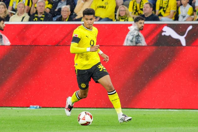 29.08.2026, xgrfx, Fussball 1.Bundesliga, Borussia Dortmund - Hamburger SV v.l. Kaua Prates (Borussia Dortmund) (DFL DFB REGULATIONS PROHIBIT ANY USE OF PHOTOGRAPHS as IMAGE SEQUENCES and or QUASI-VIDEO) Dortmund *** August 29, 2026, xgrfx, Soccer, Bundesliga 1, Borussia Dortmund vs. Hamburger SV, by Kaua Prates, Borussia Dortmund, DFL, DFB. REGULATIONS PROHIBIT ANY USE OF PHOTOGRAPHS AS IMAGE SEQUENCES AND OR QUASI-VIDEO, Dortmund