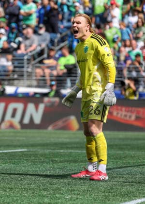 SEATTLE, WA - AUGUST 29: Seattle Sounders FC goalkeeper Andrew Thomas (26) yells at players in the first half during the MLS, Fussball Herren, USA match between Chicago Fire FC and Seattle Sounders FC on August 29, 2026 at Lumen Field in Seattle, Washington. (Photo by Leslie Plaza Johnson Icon Sportswire) SOCCER: AUG 29 MLS Seattle Sounders FC vs Chicago Fire FC EDITORIAL USE ONLY Icon260829014