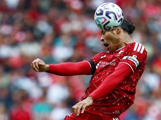 Virgil van Dijk of Liverpool Liverpool v Nottingham Forest, Premier League Football, Football, Anfield, Liverpool, UK - 29 Aug 2026Liverpool Anfield United Kingdom EDITORIAL USE ONLY No use with unauthorised audio, video, data, fixture lists, club league logos or live services. Online in-match use limited to 120 images, no video emulation. No use in betting, games or single club league player publications.  Copyright: xMattxWest Shutterstockx 17118964ck