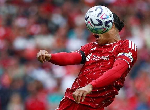 Virgil van Dijk of Liverpool Liverpool v Nottingham Forest, Premier League Football, Football, Anfield, Liverpool, UK - 29 Aug 2026Liverpool Anfield United Kingdom EDITORIAL USE ONLY No use with unauthorised audio, video, data, fixture lists, club league logos or live services. Online in-match use limited to 120 images, no video emulation. No use in betting, games or single club league player publications.  Copyright: xMattxWest Shutterstockx 17118964cl