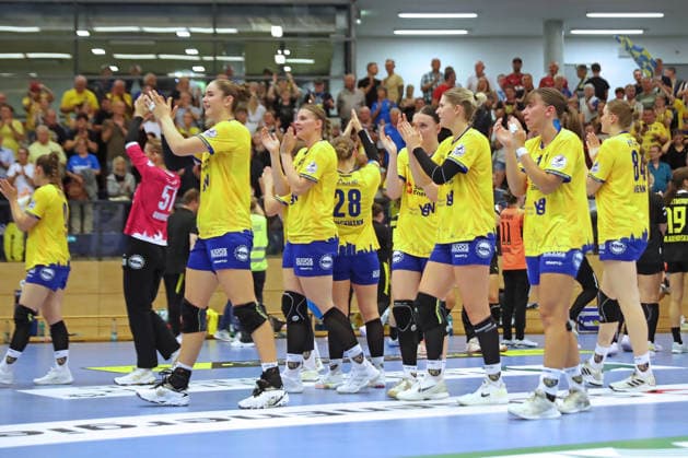 Handball, Alsco HBF1 HC Leipzig vs. Borussia Dortmund, August 29, 2026. The HCL team applauds to thank the fans. Alsco Women s Handball Bundesliga (HBF1), 2026–2027 season, Matchday 1: HC Leipzig vs. Borussia Dortmund on August 29, 2026, at the Markranstädt Sports Center Copyright: xBEAUTIFULxSPORTS JanxKaeferx
