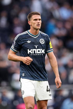 London, England, 29th August 2026. Sven Botman of Newcastle United during the Tottenham Hotspur vs Newcastle United Premier League match at the Tottenham Hotspur Stadium, London. Picture credit should read: David Klein Sportimage EDITORIAL USE ONLY. No use with unauthorised audio, video, data, fixture lists, club league logos or live services. Online in-match use limited to 120 images, no video emulation. No use in betting, games or single club league player publications. SPI_062_DK_Spurs_Newcastle SPI-4941-0060