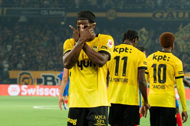 BERN, BERN - AUGUST 29: Samuel Essende of BSC Young Boys celebrates after scoring a goal during the Brack Super League match between BSC Young Boys and FC Basel 1893 at Stadion Wankdorf on August 29, 2026 in Bern, Bern, Switzerland. Copyright: xLivioxBaeriswylx xSPPx Sportspressphoto_SPR219262