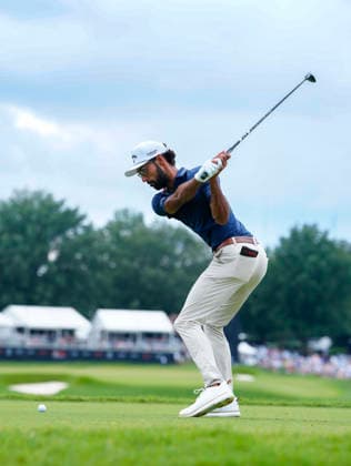 August 29, 2026, Atlanta, Georgia, USA: Akshay Bhatia (USA) hits his tee shot on the 9th hole, during the third round at East Lake Golf Club. PGA, Golf Herren Tour TOUR Championship  - ZUMAd212 20260829_zsp_d212_030 Copyright: xRichardxDolex