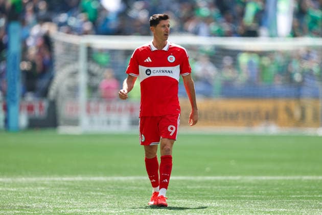 SEATTLE, WA - AUGUST 29: Forward Robert Lewandowski 9 of the Chicago Fire looks on during a game between the Chicago Fire and Seattle Sounders on August 29, 2026 at Lumen Field in Seattle, Washington. (Photo by Henry Rodenburg Icon Sportswire) SOCCER: AUG 29 MLS, Fussball Herren, USA Seattle Sounders FC vs Chicago Fire FC EDITORIAL USE ONLY Icon26082905